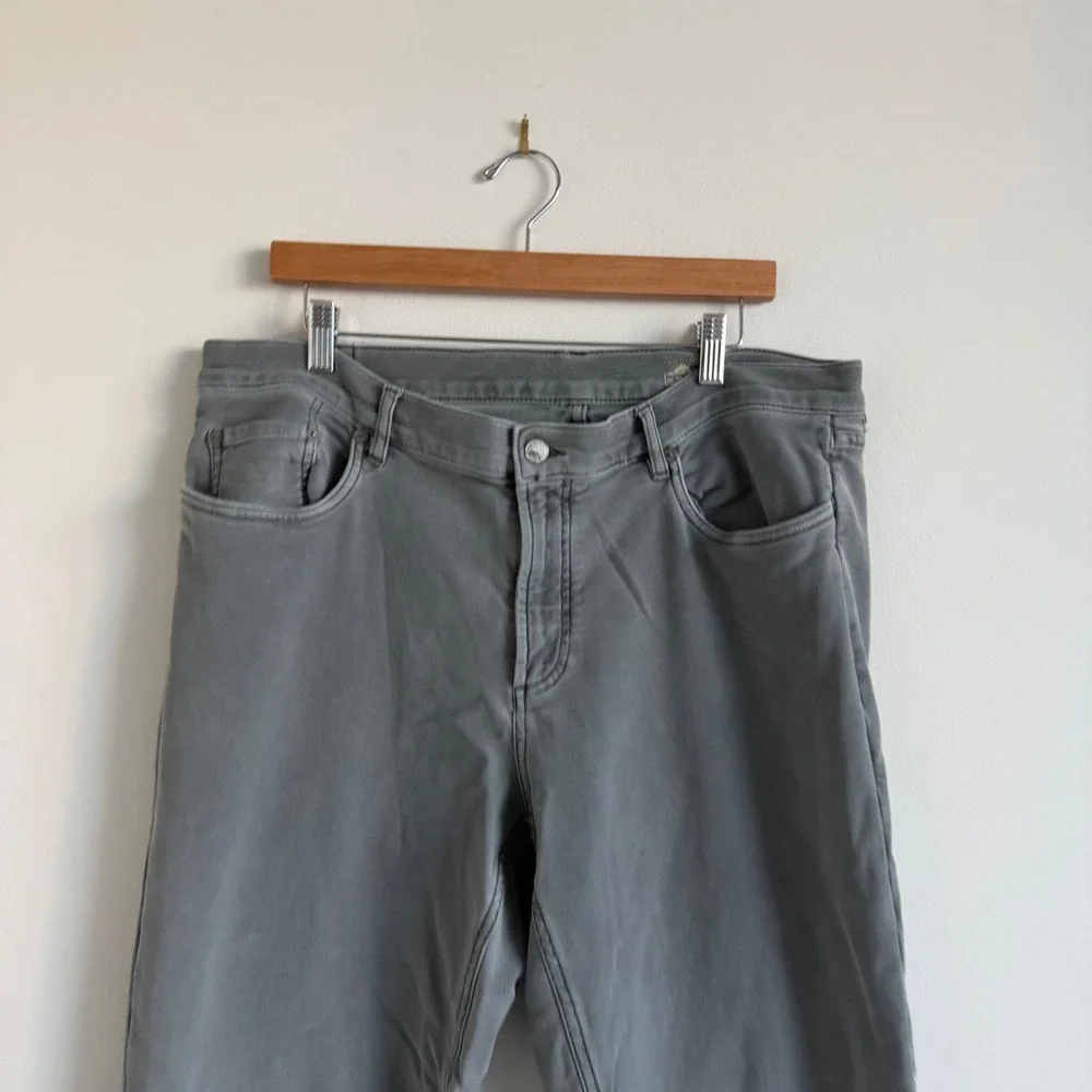 Men's Faherty Stretch Terry 5-Pocket Pants Size 38 in Grey‎